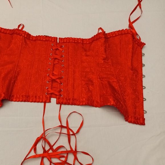 Corset with drawstrings - Picture 5 of 6